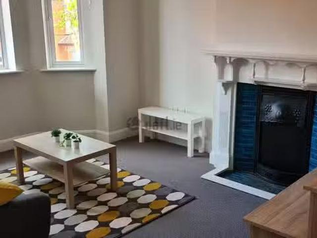 1 Woodstock Gardens Apt 2, Ranelagh, Dublin 6 is for rent