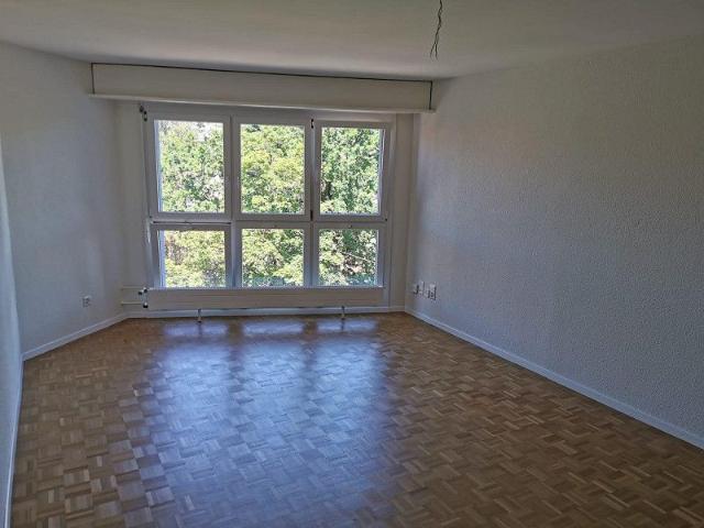 1 ZWG im 3.OG, in 8048 Zürich zu vermieten