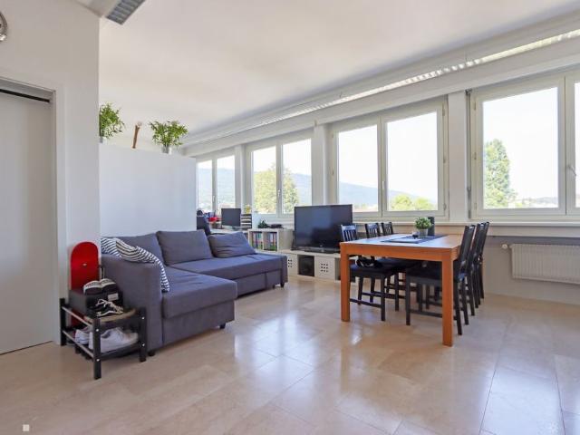 1 Zimmer, 43 m², 3. Stock
