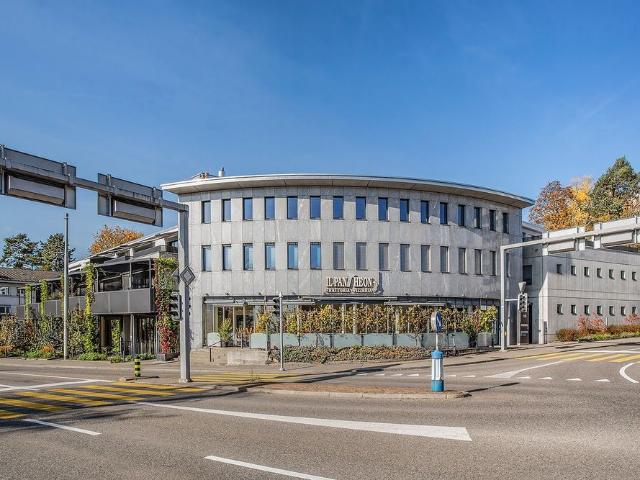 1 Zimmer, 46 m², 1. Stock