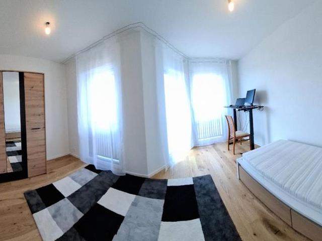 1 Zimmer, 50 m², EG