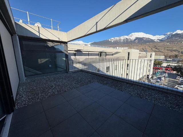 1 Zimmer, 52 m², 4. Stock