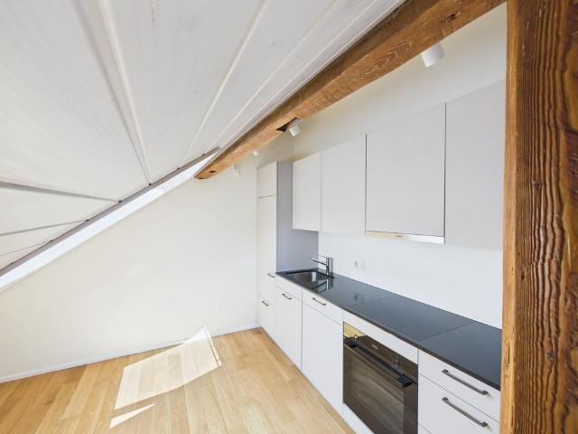 1 Zimmer, 52 m², 5. Stock
