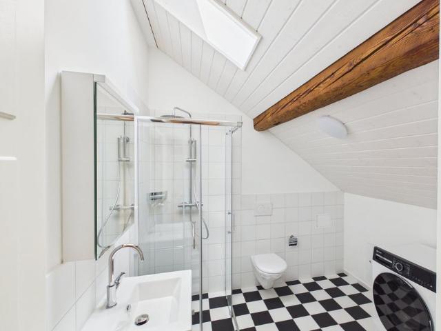 1 Zimmer, 52 m², 5. Stock