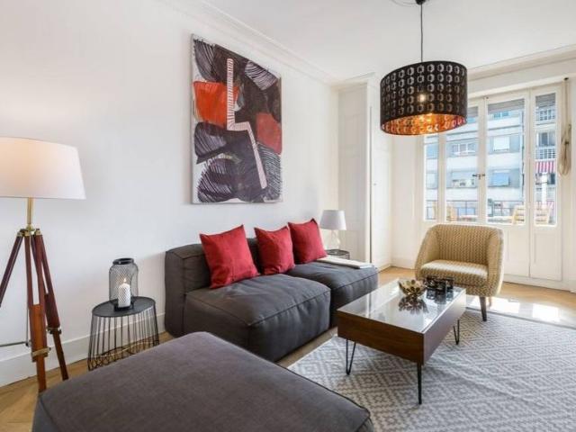 1 Zimmer, 55 m², 3. Stock