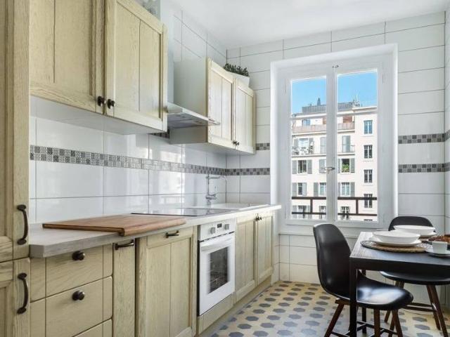 1 Zimmer, 55 m², 3. Stock