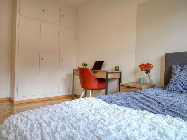 1 Zimmer, 6 m², 2. Stock