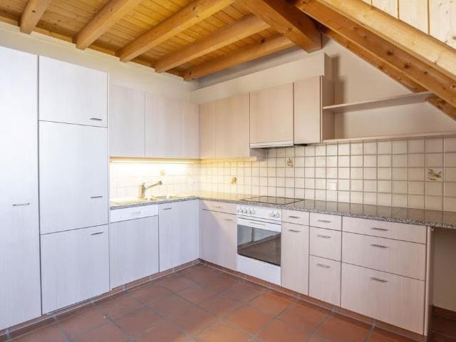 1 Zimmer, 70 m², 3. Stock