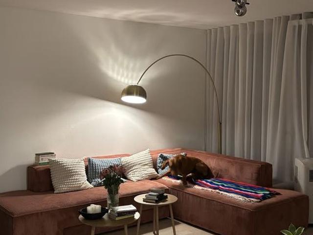 1 Zimmer, 72 m², 1. Stock