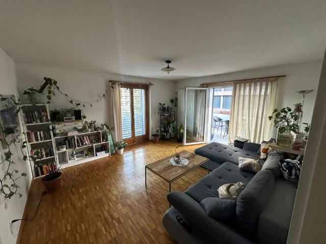 1 Zimmer, 72 m², 1. Stock