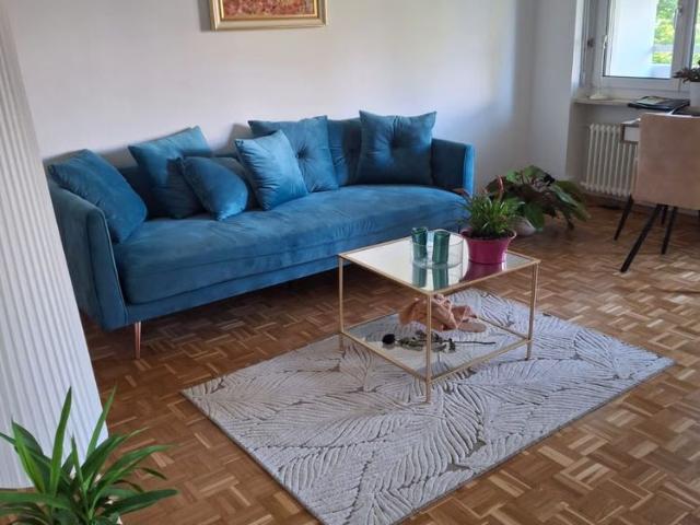 1 Zimmer, 74 m², 1. Stock