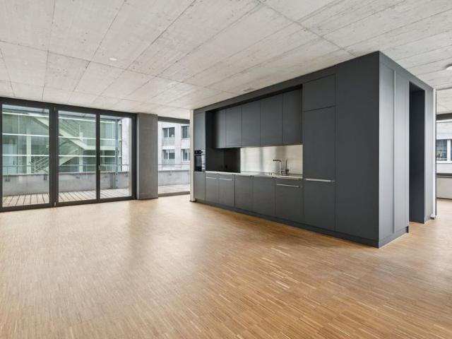1 Zimmer, 78 m², 3. Stock