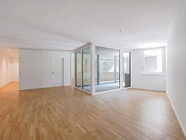 1 Zimmer, 89 m², 2. Stock