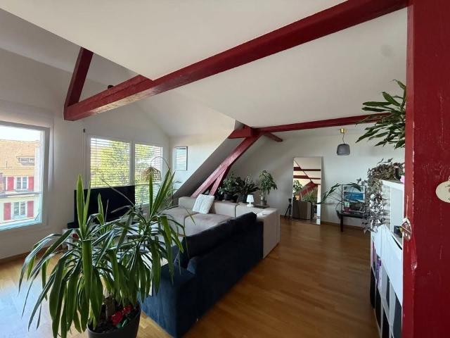 1 Zimmer, 90 m², 4. Stock
