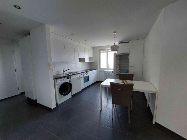 1 Zimmer, 10 m², 1. Stock