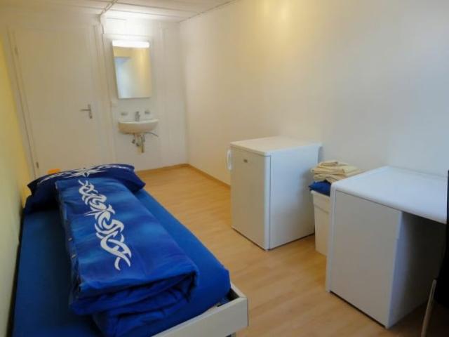 1 Zimmer, 11 m², 2. Stock