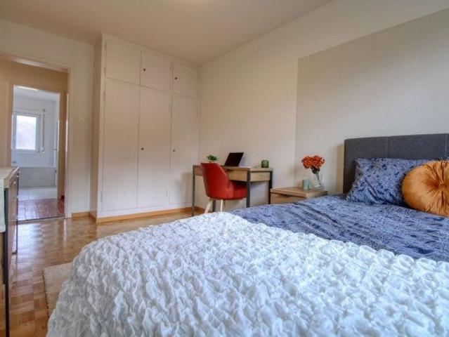 1 Zimmer, 12 m², 2. Stock
