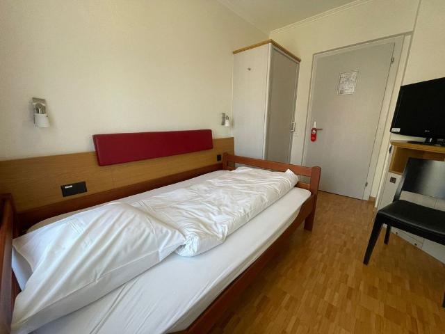 1 Zimmer, 12 m², 4. Stock