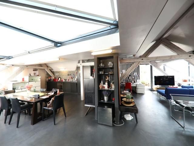 1 Zimmer, 140 m², 5. Stock