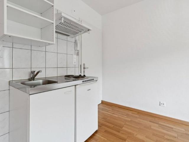 1 Zimmer, 14 m², 2. Stock