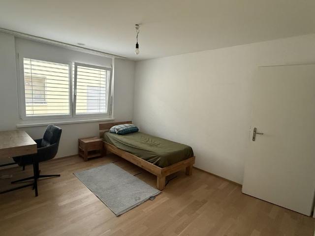 1 Zimmer, 14 m², 4. Stock