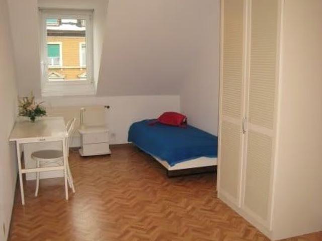 1 Zimmer, 15 m², 4. Stock
