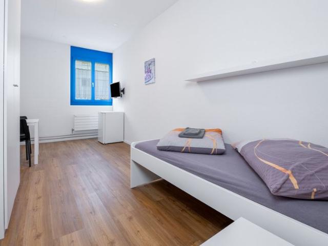1 Zimmer, 16 m², 1. Stock