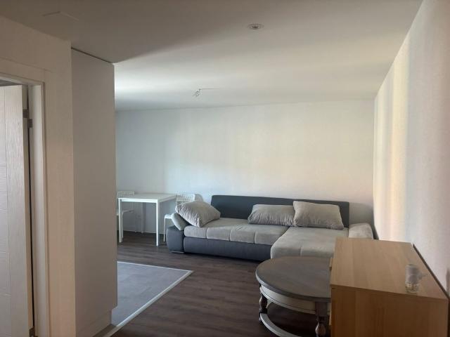 1 Zimmer, 27 m², 1. Stock