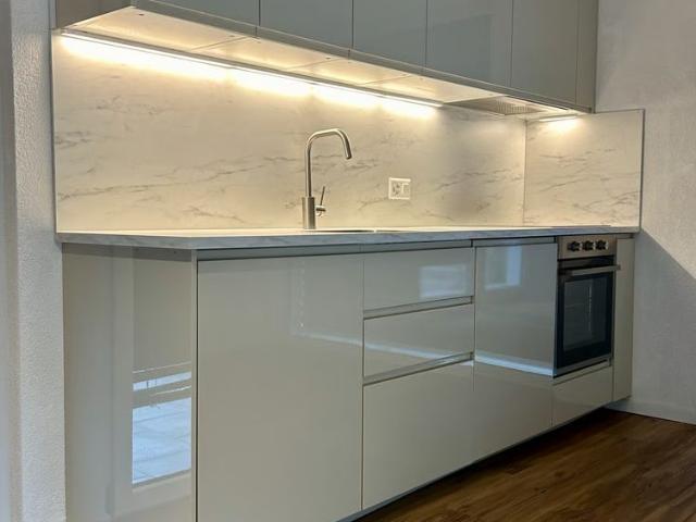1 Zimmer, 27 m², 1. Stock