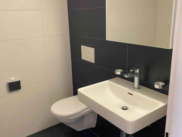 1 Zimmer, 27 m², 2. Stock