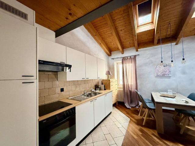 1 Zimmer, 27 m², 2. Stock