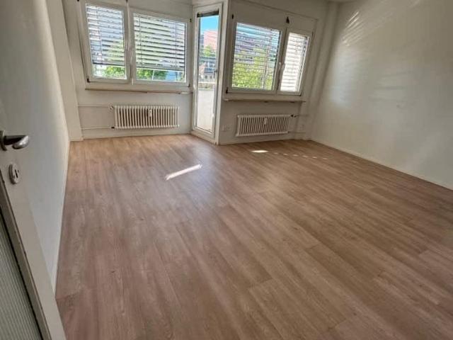 1 Zimmer, 27 m², 3. Stock