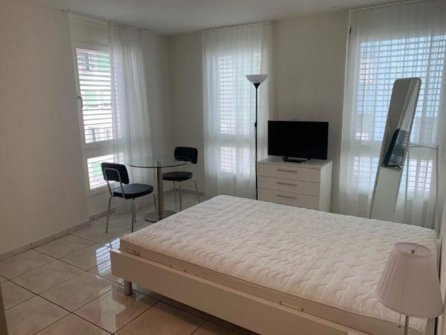 1 Zimmer, 25 m², 1. Stock