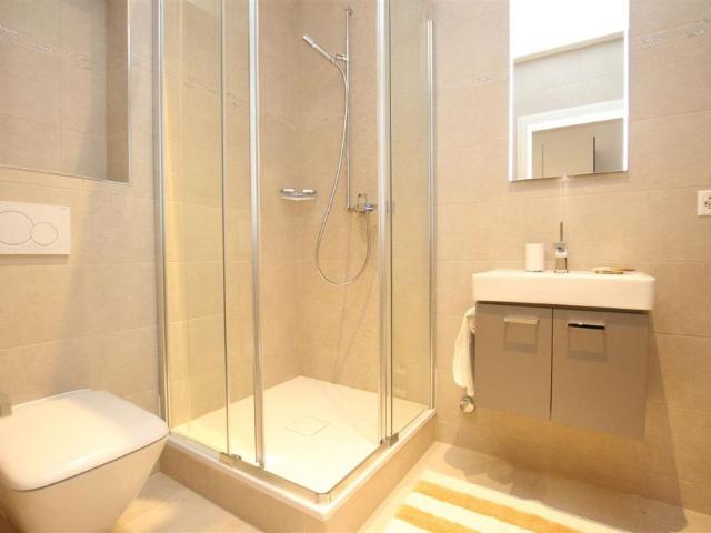 1 Zimmer, 25 m², 1. Stock