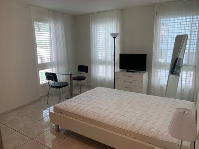 1 Zimmer, 25 m², 1. Stock