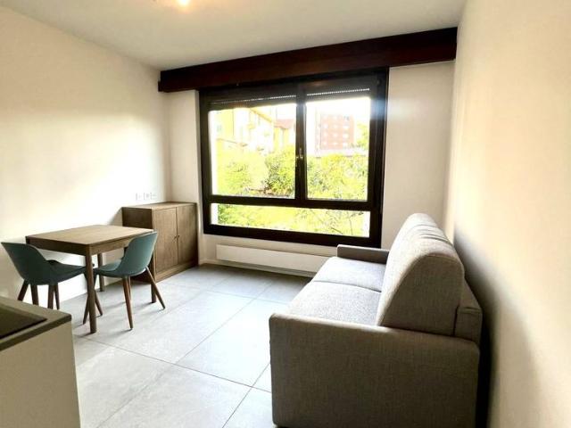 1 Zimmer, 25 m², 2. Stock