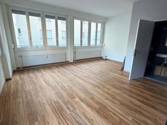 1 Zimmer, 28 m², 1. Stock