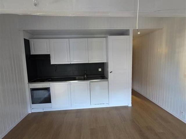 1 Zimmer, 28 m², 1. Stock