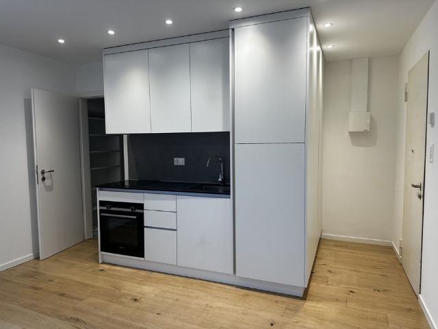 1 Zimmer, 28 m², 1. Stock