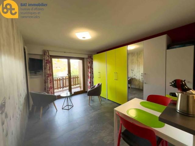 1 Zimmer, 28 m², 1. Stock