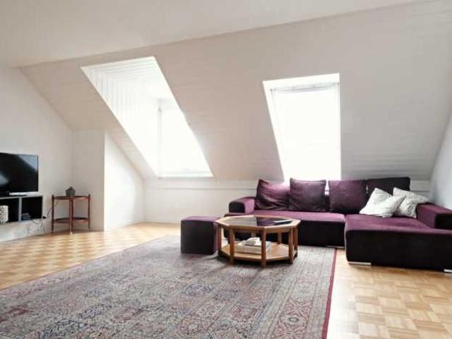 1 Zimmer, 28 m², 2. Stock
