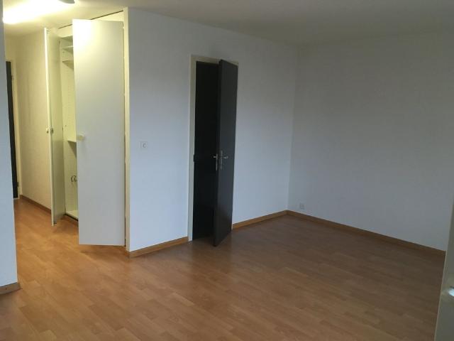 1 Zimmer, 28 m², 2. Stock