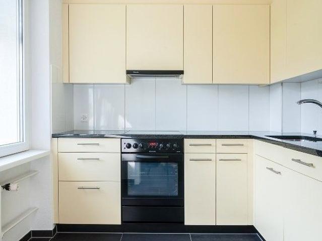1 Zimmer, 29 m², 1. Stock