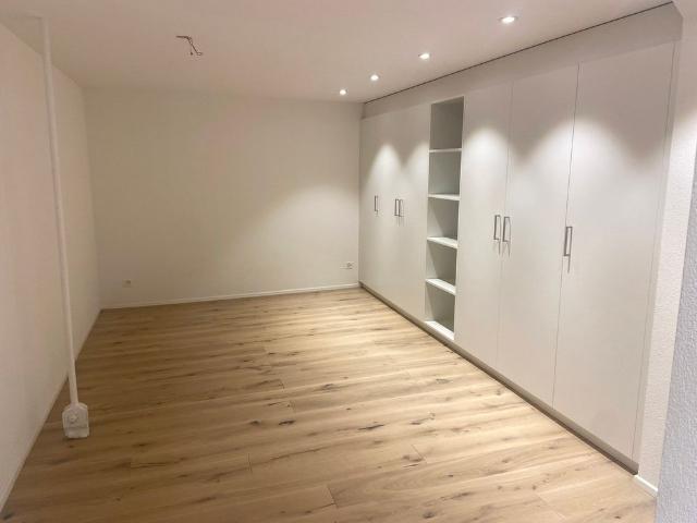 1 Zimmer, 33 m², 1. Stock