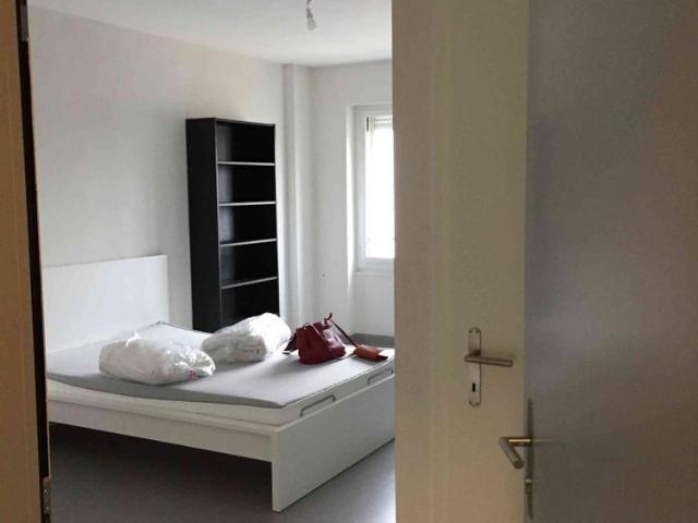 1 Zimmer, 30 m², 1. Stock