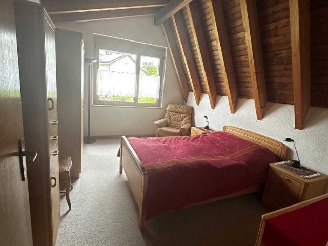 1 Zimmer, 32 m², 1. Stock