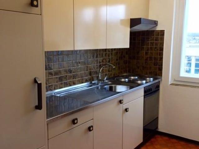 1 Zimmer, 32 m², 2. Stock
