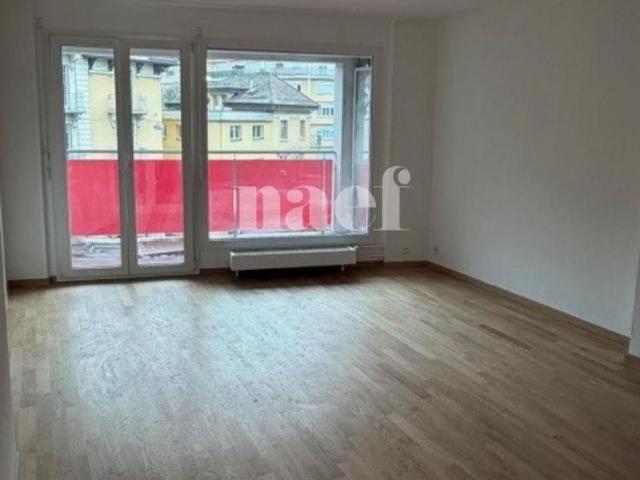 1 Zimmer, 32 m², 3. Stock