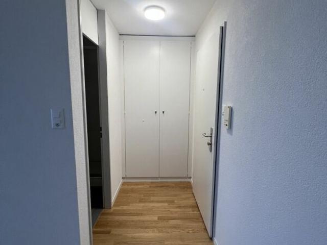 1 Zimmer, 32 m², 3. Stock
