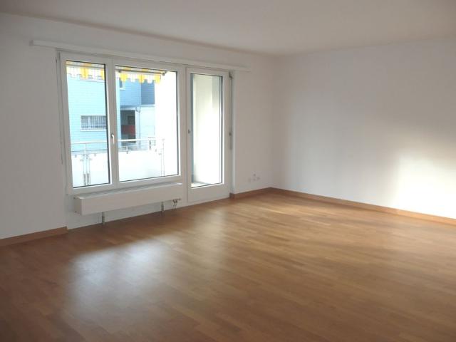 1 Zimmer, 34 m², 1. Stock